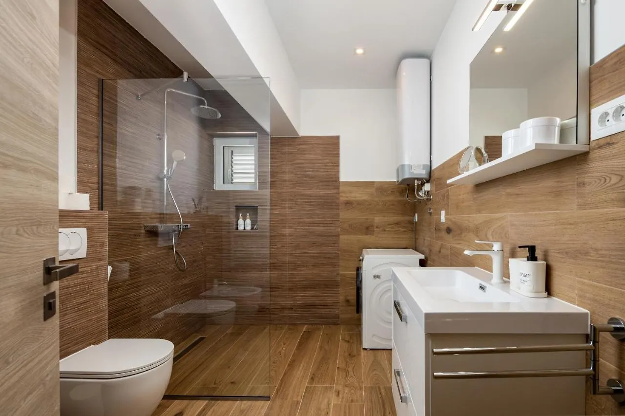Apartman Mia Kastela 0*,  Croatia
