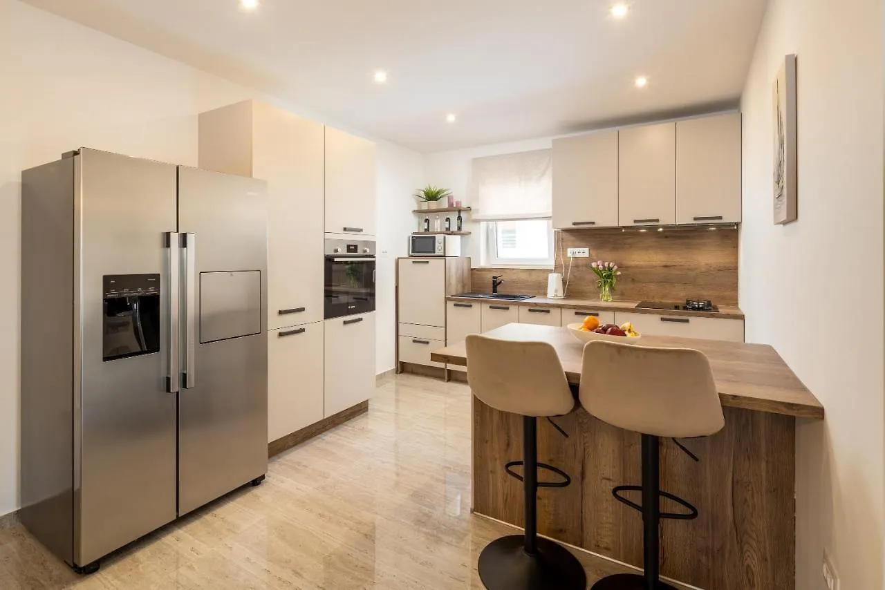Apartment Apartman Mia Kastela
