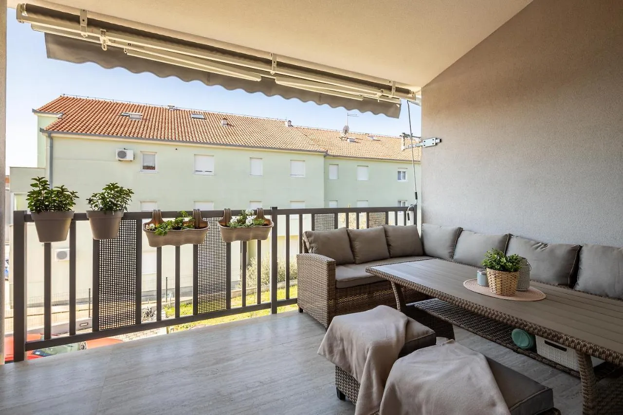 Apartment Apartman Mia Kastela Croatia