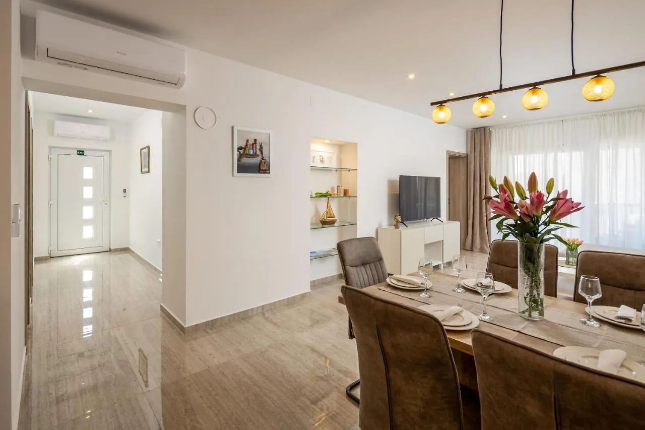 Apartment Apartman Mia Kastela Croatia
