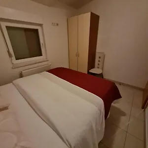  Apartman Apartments And Rooms Niki 2